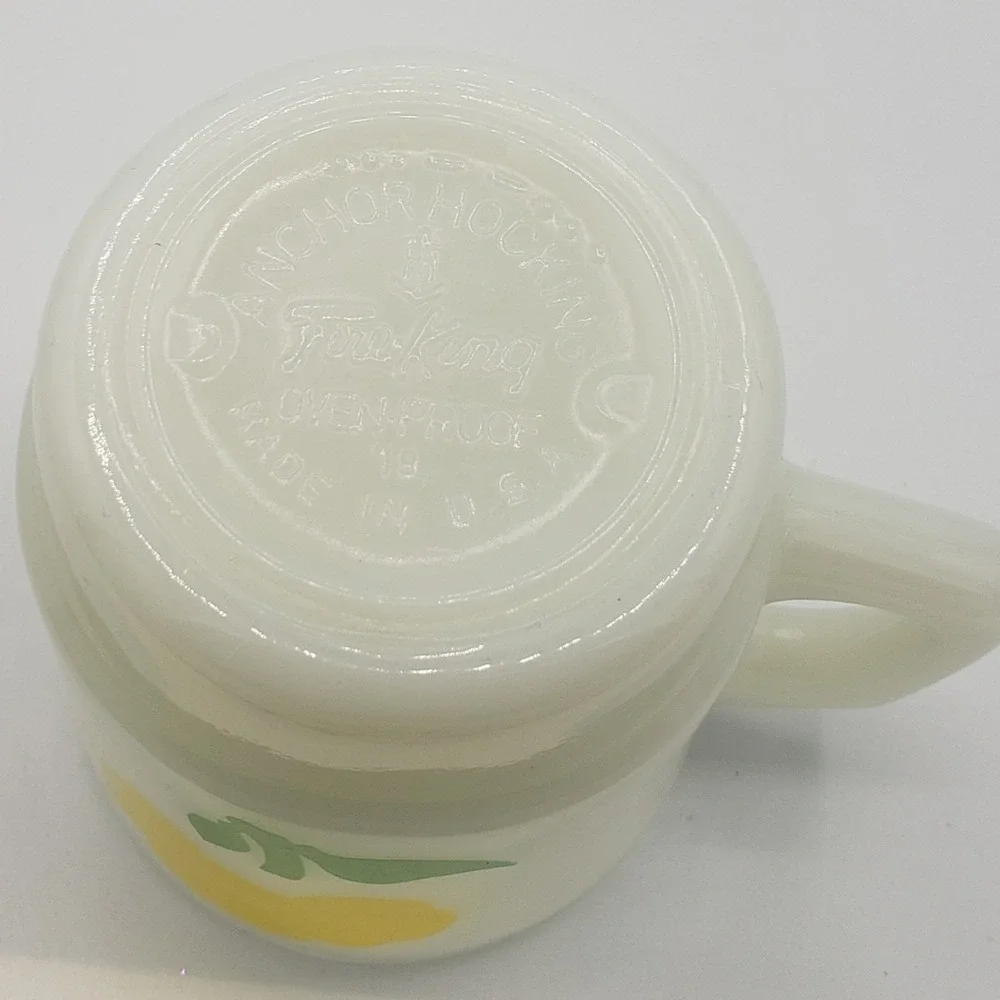 Anchor Hocking Fire King Milk Glass Cup with Yellow Poppy Flower‎ Stackable